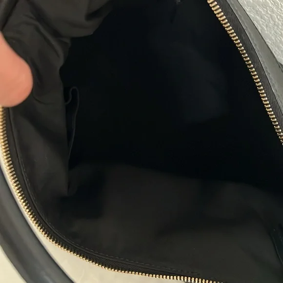 Black Gucci Abby Shoulder Bag. 💯 Authentic - Picture 9 of 12